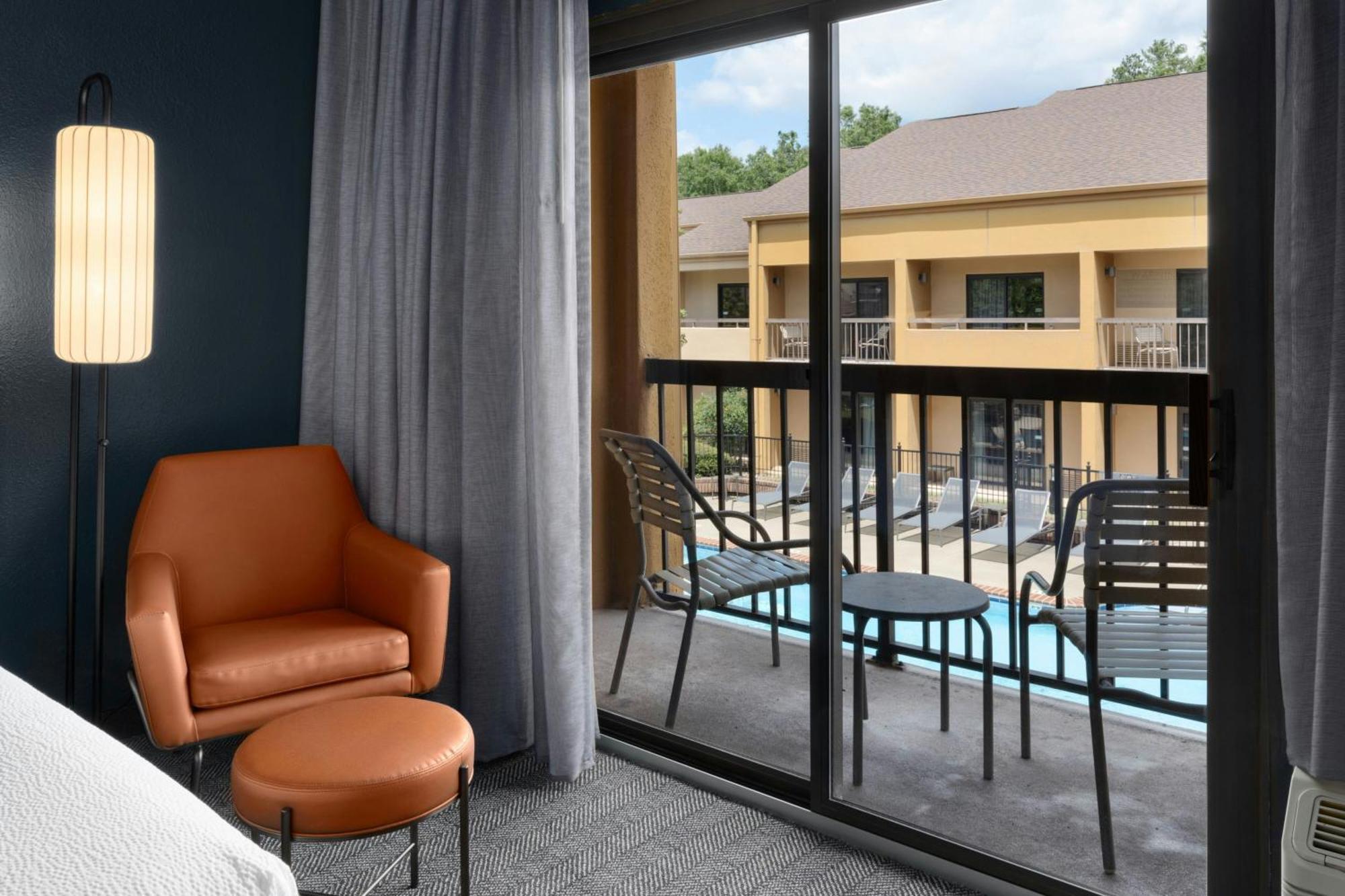 Courtyard Birmingham Hoover Bagian luar foto